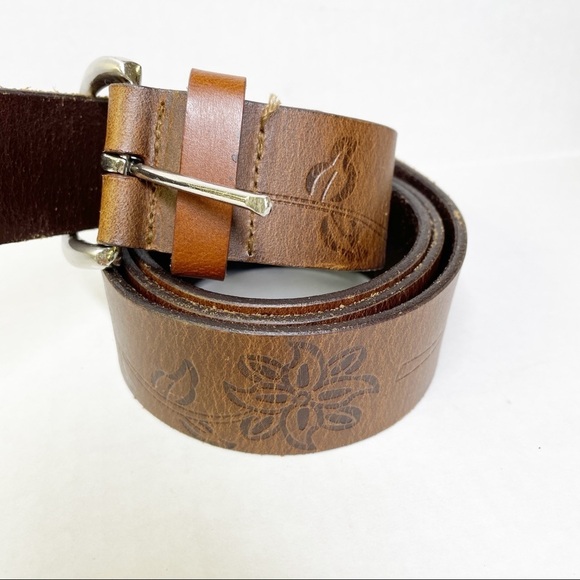 India Leather Floral Pattern Tooled Belt
